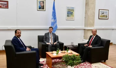 Tatar ve Hristodulidis ‘Ara Bölgede’ bir araya geldi