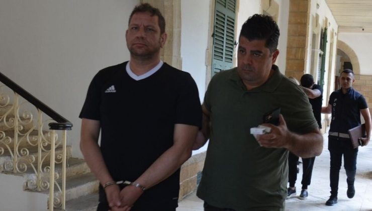 Ercan Havalimanı’nda polislere hakaret edip darp eden Uğur Dahar 3 gün tutuklu kalacak