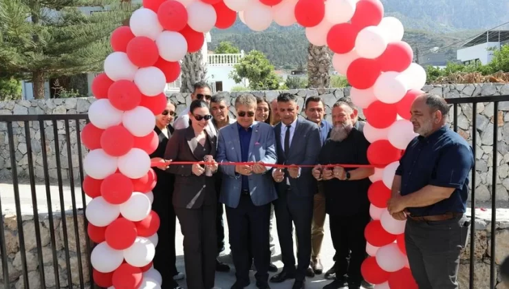 Üstel “Muhtarlarımıza verdiğimiz sözleri tutuyor, onları güçlendiriyoruz”