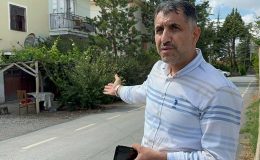 10 günlük bebeği ağacın altına terk ettiler! Üzerinden çıkan not dikkat çekti