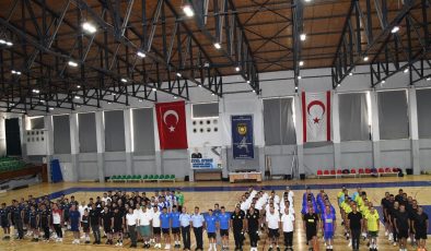3.EYBİL EFENDİ POLİS FUTSAL TURNUVASI BAŞLADI