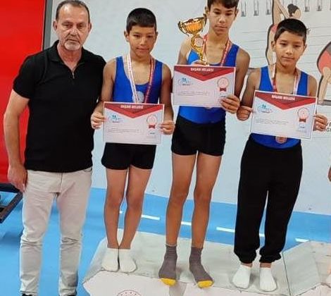 KTSYD YILIN BAŞARILILARINI BELİRLEDİ KTSYD SPORUN OSCAR ÖDÜLLERİNİ VERİYOR