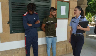 Sahte oturum izniyle ülkeye giriş yapmaya çalışan ve ona yardım eden kişi 7 gün tutuklu kalacak
