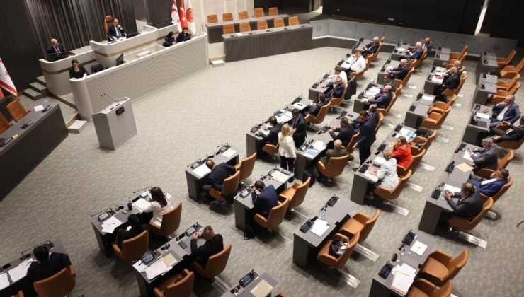 Çok yorulan meclis üyeleri bugünkü oturumdan sonra tatile çıkıyor