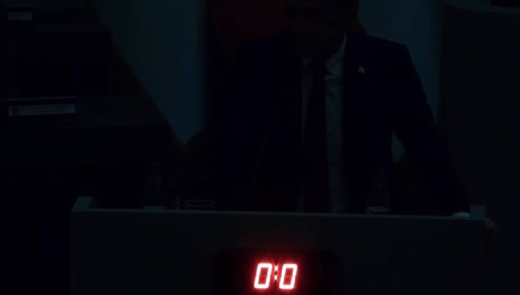 Meclis karanlıkta kaldı !..