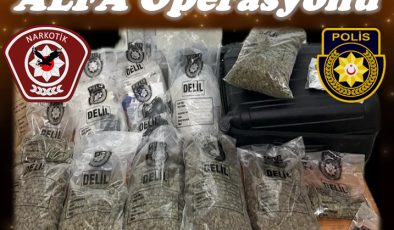 Narkotik ekiplerinin düzenlediği ‘Alfa Operasyonunda’ yüklü miktarda uyuşturucu ele geçirildi