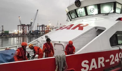 Feribot alabora olarak battı