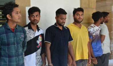 Ülkede ikamet izinsiz kaçak olarak ikamet eden 7 Bangladeş’li 3 gün tutuklu kalacak