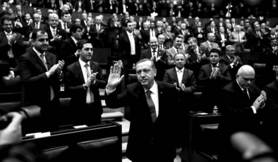İktidara yakın gazeteci 2027 veya 2028 seçimlerine yeni bakanlar kurulu ile gireceğini öne sürdü