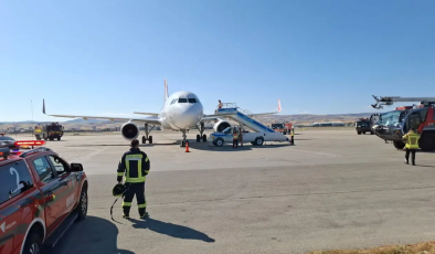 AirArabia Havayolları uçağında motor arızası: Uçak Ankara’ya acil iniş yaptı!