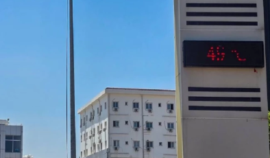 Meteoroloji 44 derece diyor ama  termometreler ile araçlardaki   göstergeler sıcaklık 49 diyor