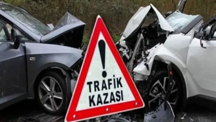 İnönü kavşağında meydana gelen kazada sürücü Ahmet Öztürk yaralandı