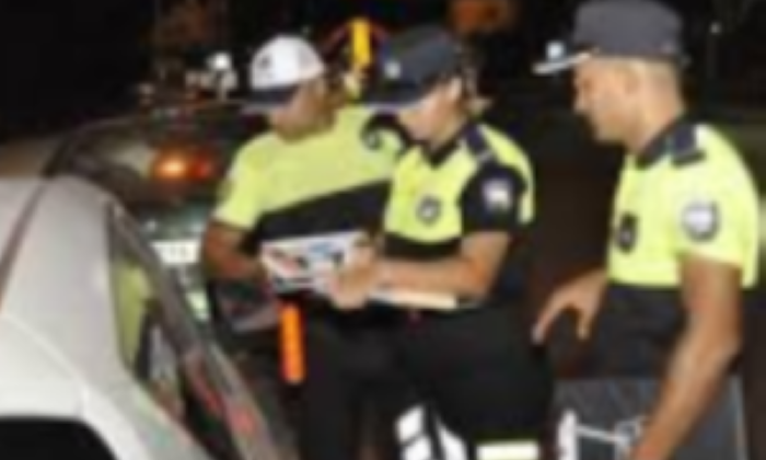 Lefkoşa ve İskele’de polis trafik denetiminin yanısıra uyuşturucu denetimi de gerçekleştirdi