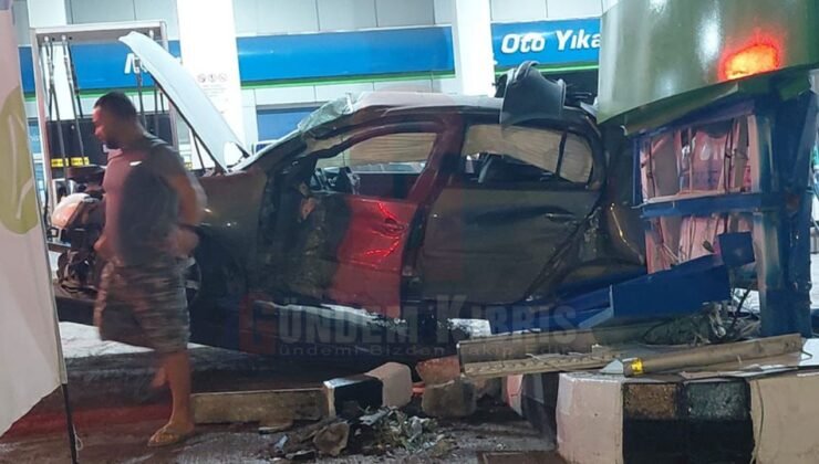 Alkollü sürücü benzin istasyonuna daldı!