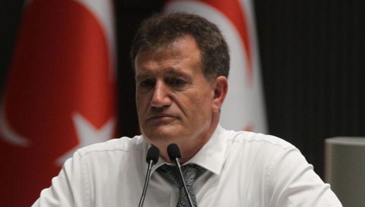 Arıklı’dan Erhürman’a: “Sen Hangi Davanın Avukatısın Tufan Hoca?”