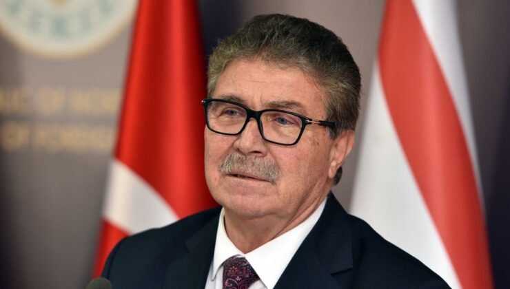 Başbakan Üstel, Türkmenistan'ın bağımsızlık gününü kutladı