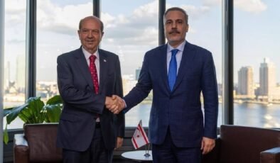 Cumhurbaşkanı Ersin Tatar, Hakan Fidan ile görüştü