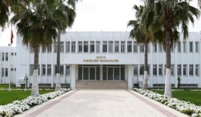 Dışişleri Bakanlığı: Kıbrıs açıklarında izinsiz faaliyetlerde bulunan gemi kıta sahanlığını terketmeli!