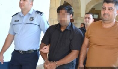 Elmacık kemiğini kırdı