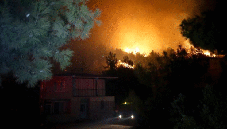 Antalya Alanya ve Muğla Milas’ta yangın: Alevler büyüdü, evler boşaltıldı