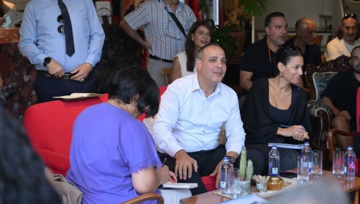 İplik Pazarı bölgesinde yayalaştırma çalışması…. Harmancı, esnafı bilgilendirdi…