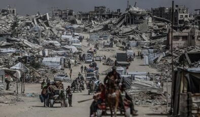 İsrail'in Gazze Şeridi'ne düzenlediği saldırılarda 99 Filistinli hayatını kaybetti