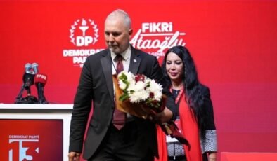 Serhat Akpınar: 1992 ruhu yeniden canlandırıldı