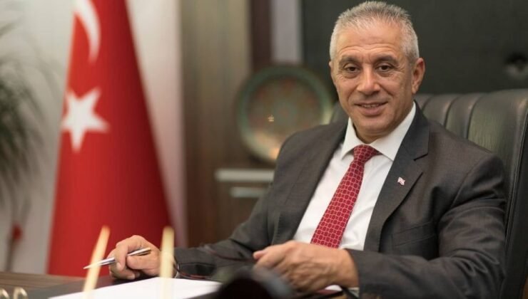 Taçoy’dan Erhürman’a: CTP’nin adayı Rum tarafını çay, kahve içip kebap yiyerek mi ikna edecek?
