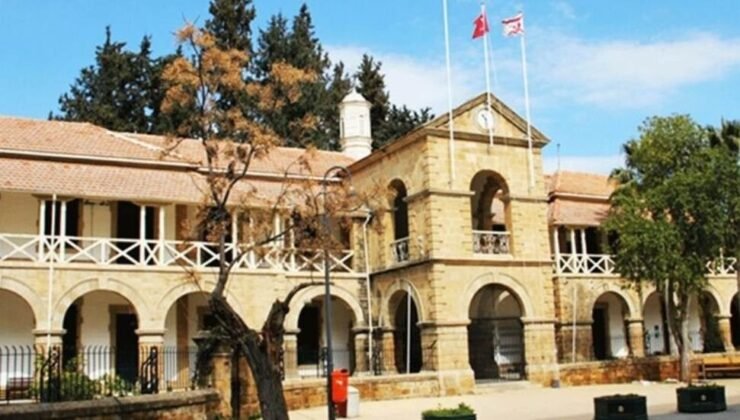 YSK, Cumhurbaşkanlığı seçimleri için adayları geçici olarak açıkladı