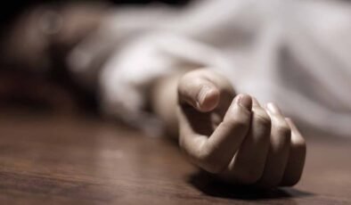15 yıl boyunca bir ölüyle yaşamışlar, tesadüfen öğrendiler