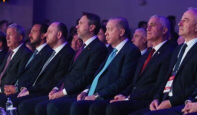 Amcaoğlu, İstanbul’da düzenlenen EVF 2025’e katıldı