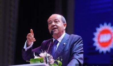 Anında tepki verdi