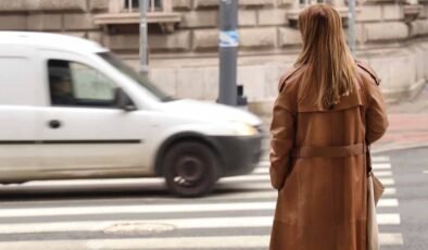 Bu ülkede yaya geçidinde durmayan sürücülere 3 ay hapis cezası veriliyor