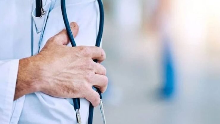 Doktorlar 'tükeniyor': Çözüm için yapay zeka önerisi