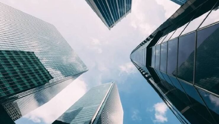 Dünyanın en zengin ailesi 182 yıllık medya devindeki hisselerini 537 milyon dolara satıyor