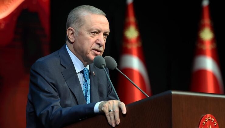 Erdoğan: Millete hizmet yolunda hepimiz biriz beraberiz