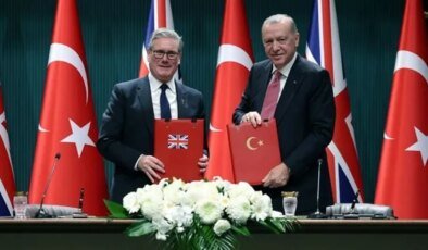 Erdoğan ve Starmer imzaları attı: Türkiye, 44 Eurofighter alacak