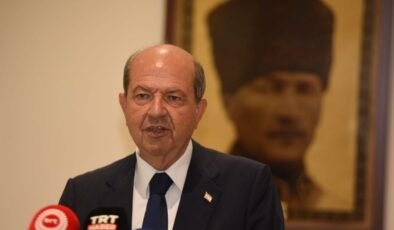 Ersin Tatar'dan Nikos Hristodulidis’e yanıt: Türkiye kökenli vatandaşlarımızın kılına dokundurtmayız