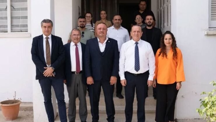 Fikri Ataoğlu: Milli menfaatleri her türlü siyasi hesaplaşmanın üzerinde tutuyoruz