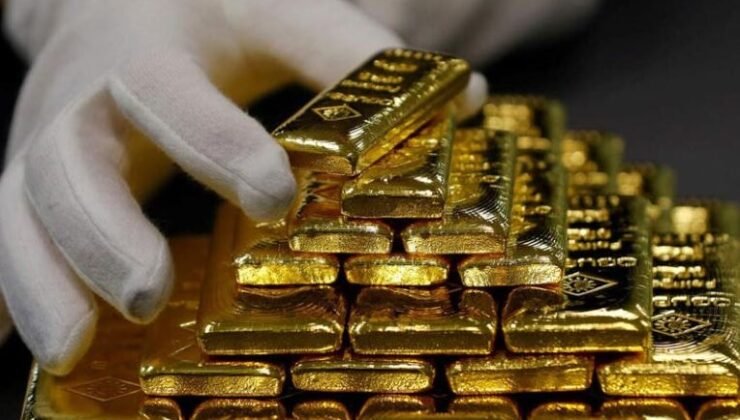 Fransa yine soyuldu! Bu kez altın rafinerini patlattılar