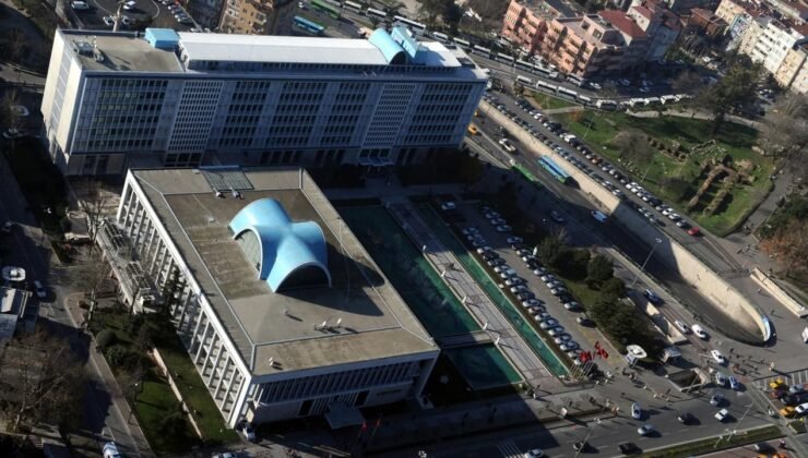 İBB'ye yönelik yolsuzluk soruşturması: 7 şüpheliye tutuklama talebi