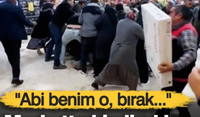 Ekonomik kriz, maaş azlığı vatandaşların belini bükerken ‘Bin liralık televizyon’ marketi savaş alanına çevirdi! İzdiham kamerada