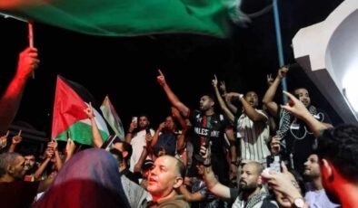 İsrail donanması Gazze'ye giden filonun son gemisini de ele geçirdi