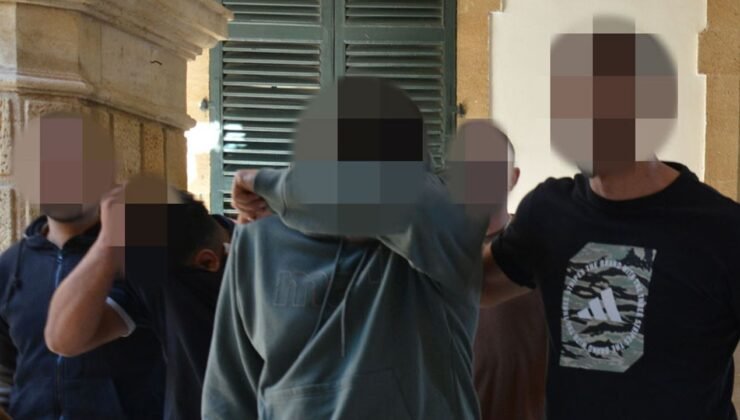 Kokain, Hintkeneviri, zanlısı 4 kişi 1 gün süre ile tutuklu kalacak