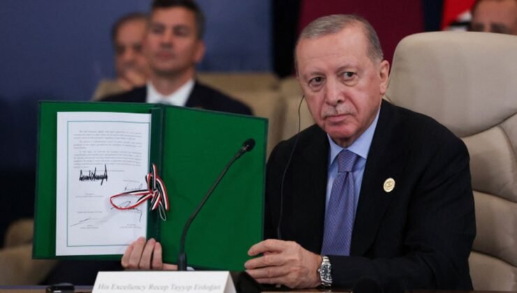 Mısır'daki Gazze zirvesinde imzalar atıldı…