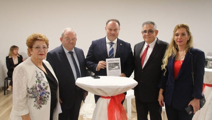 Öztürkler, İzzet Rıza Yalın için düzenlenen etkinliğe katıldı