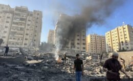 Paris’te önemli zirve