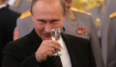 Rus gazeteci ülkeden kaçtı: 'Putin'in haremini ortaya çıkardı'