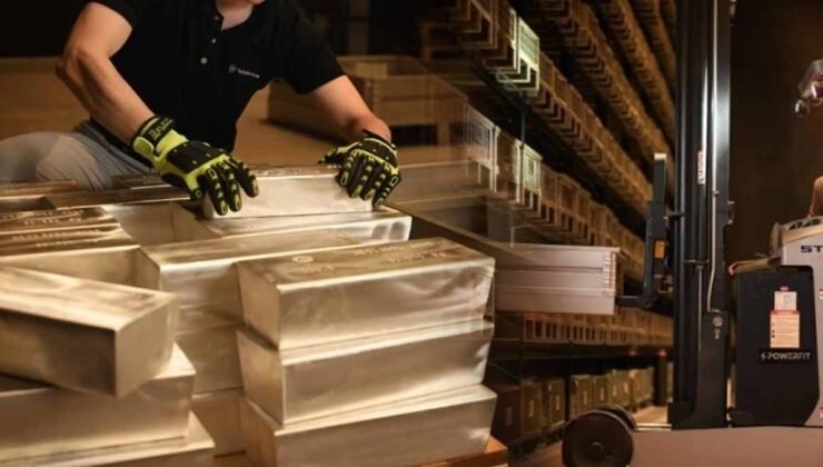 Sadece bir külçesi 64 milyon 625 bin TL! Zenginler tüm servetini tabelasız ve penceresiz bu binada saklıyor