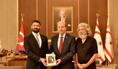 Tatar’a, “Bir Çocuk Selamından Devletin Bayrağına…(1)” kitabı takdim edildi